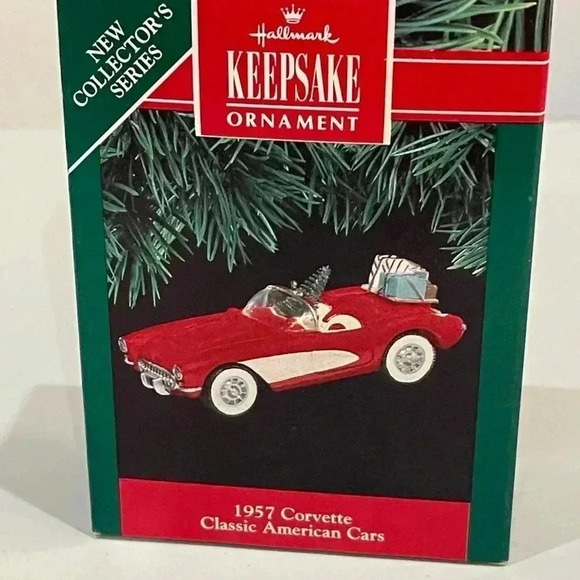 Hallmark Keepsake Ornament - Red 1957 Corvette - Picture 1 of 2